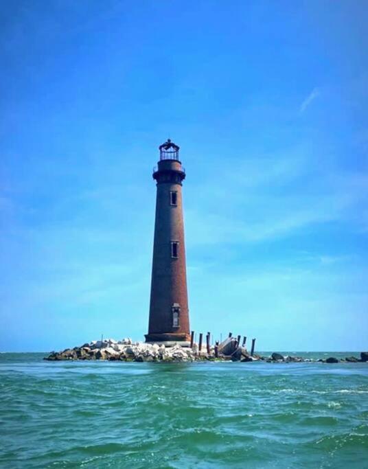 Pet Friendly Tranquil Cottage With Fire-Pit And Seasonal Hot Tub Sept-March Minutes To Beaches Dauphin Island Eksteriør bilde