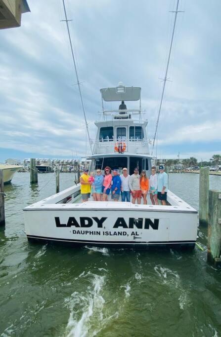 Pet Friendly Tranquil Cottage With Fire-Pit And Seasonal Hot Tub Sept-March Minutes To Beaches Dauphin Island Eksteriør bilde